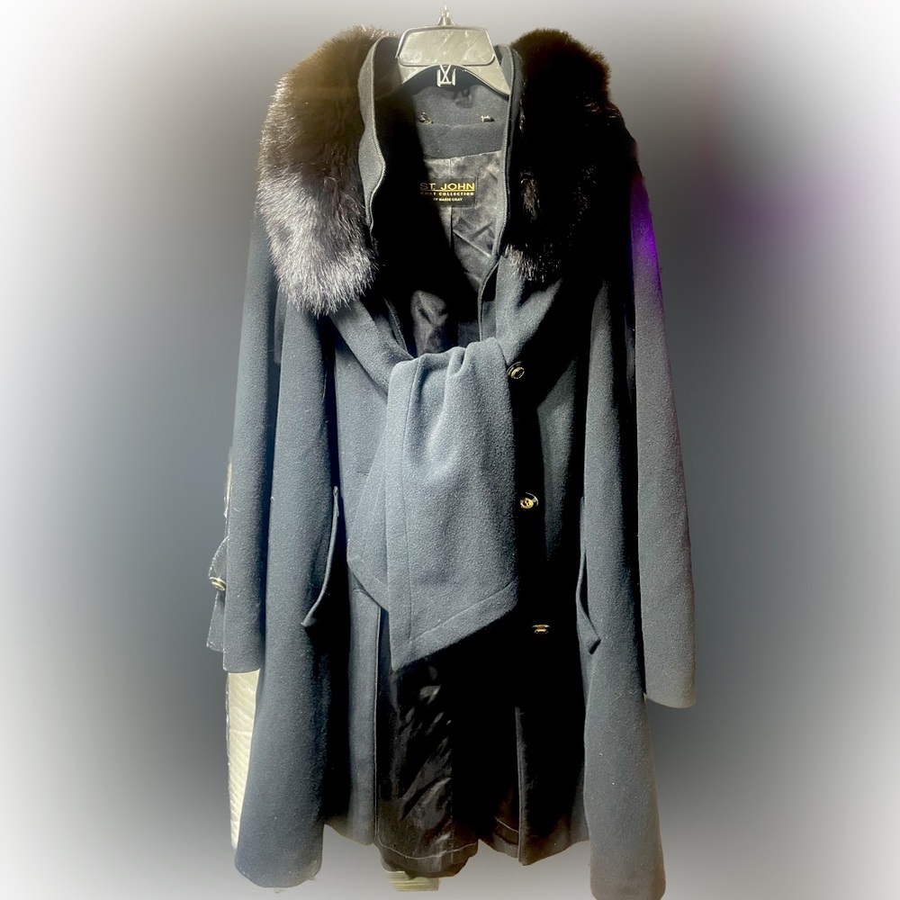 St. John Collection Black Wool Trench Coat with Fur Collar